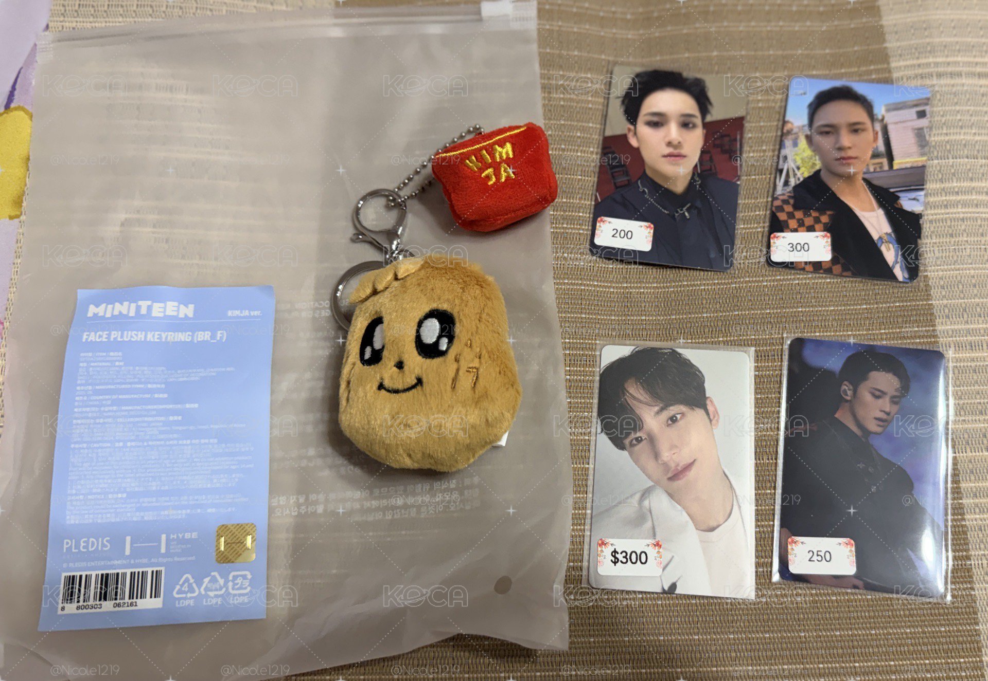 奎MINITEEN 大頭吊飾 盤出