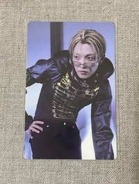 中擺pose
