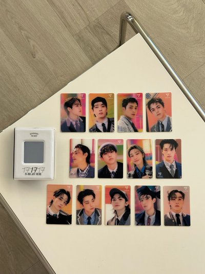SVT [17 IS RIGHT HERE] 3D變化卡 + 卡冊