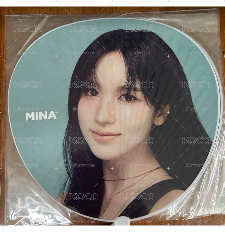 TWICE扇子出清