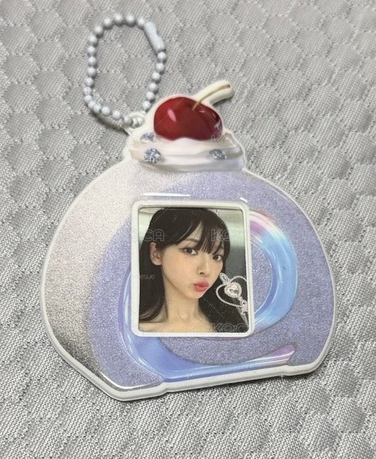 Karina 2024生日吊飾 無小卡