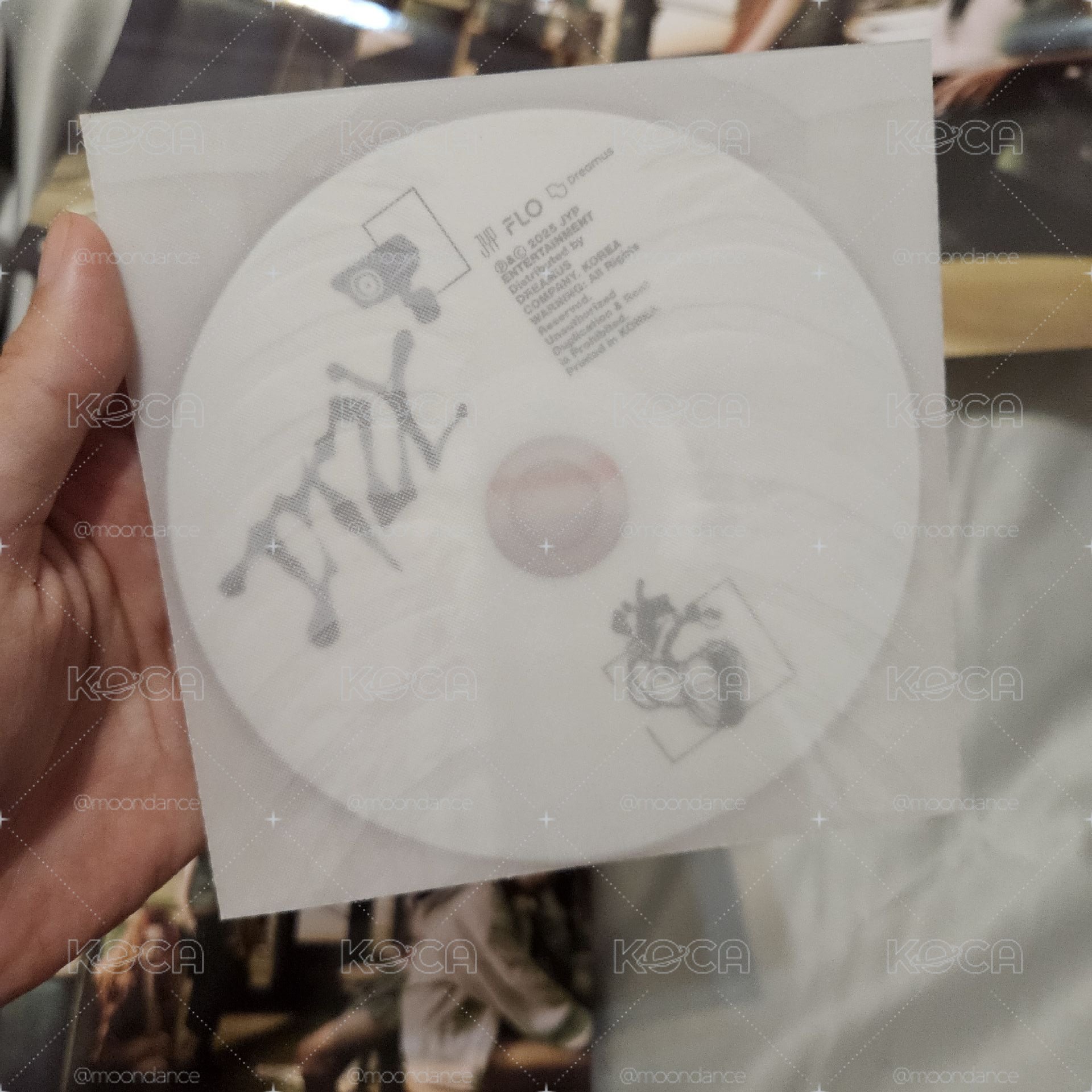 ITZY GWBG 專輯 空專，僅含寫真書+海報+CD，Photo book ver.