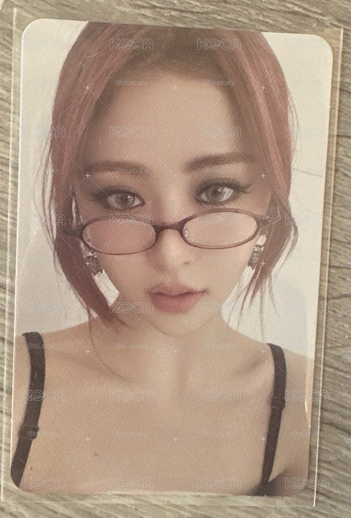 Hello82 許允真 允卡 現貨