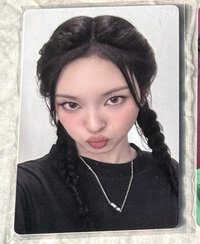 柒3