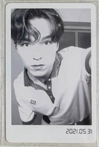 右下(黑白照)