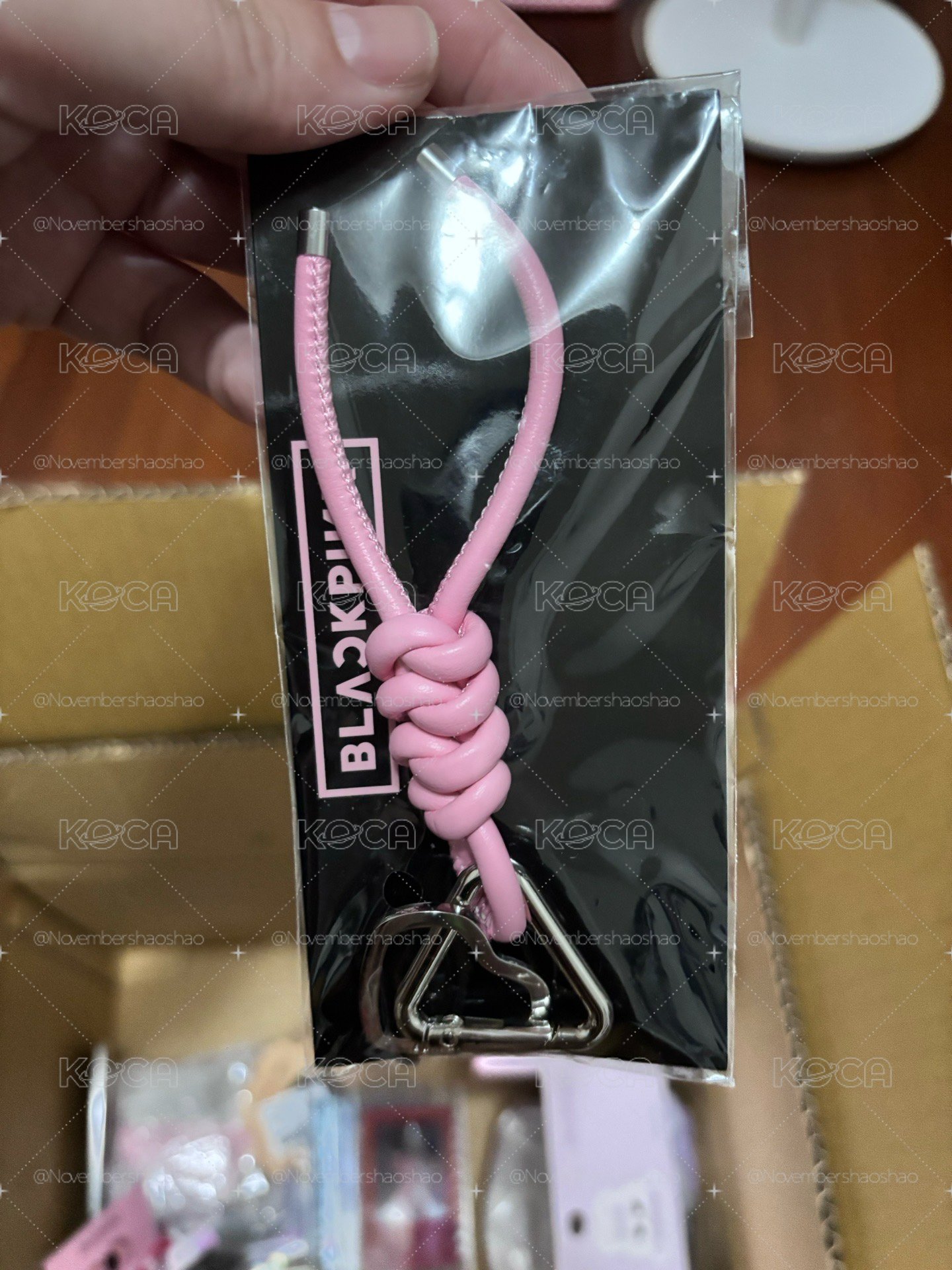 JISOO周邊