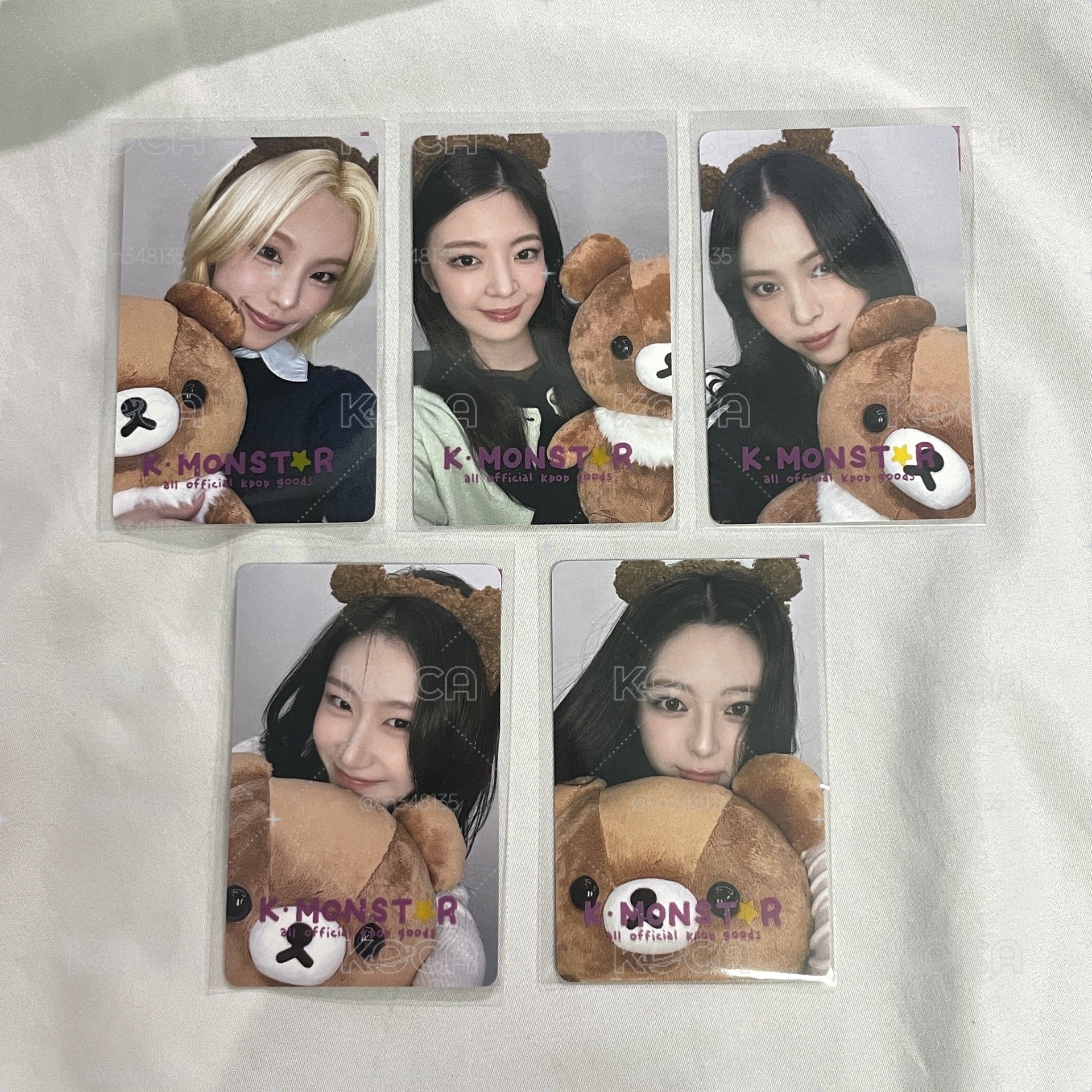 套出 ITZY TUNNEL VISION KM 台北  畫室 茶小熊