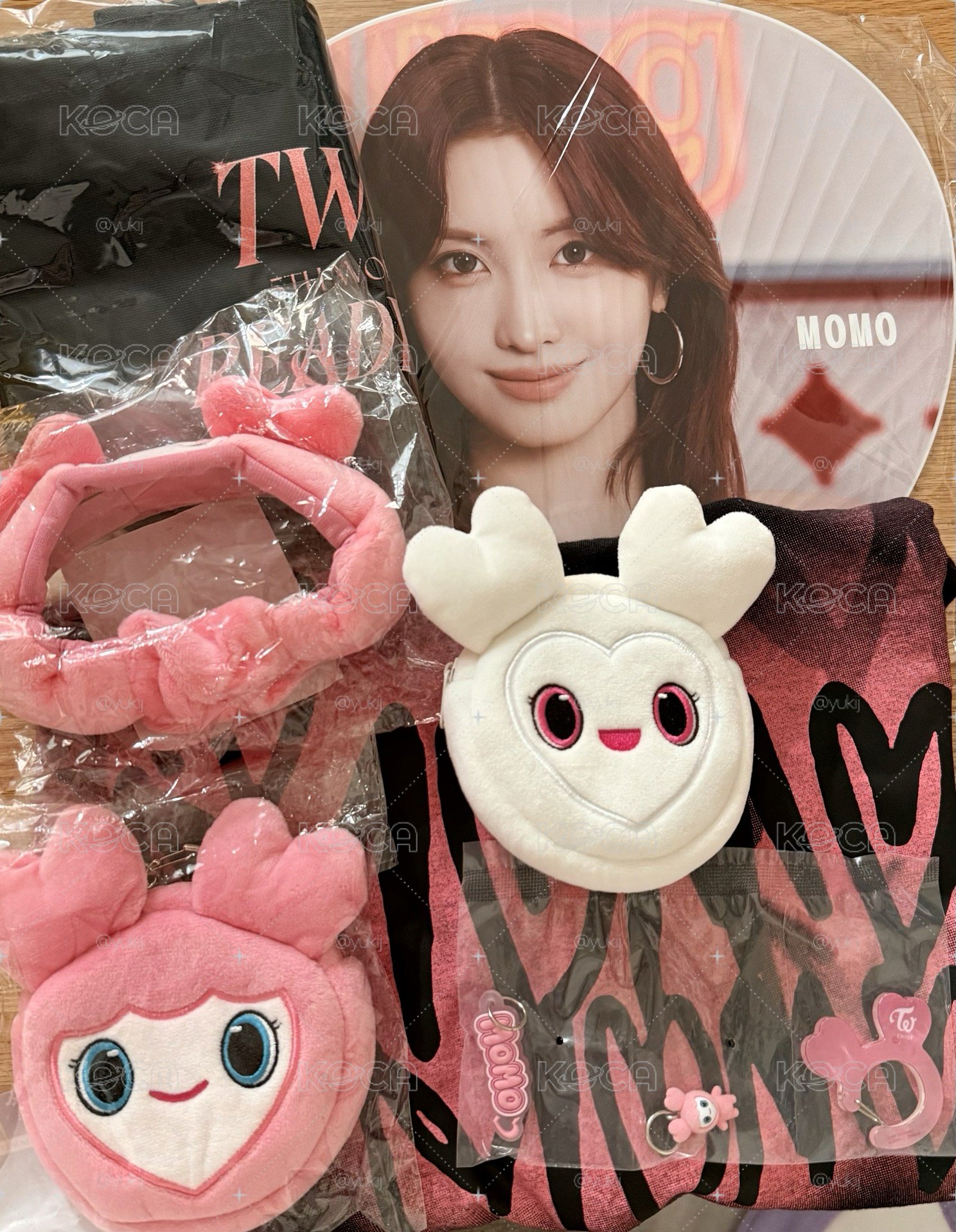 TWICE 潑漆T盤 桃 豆 紗 瑜