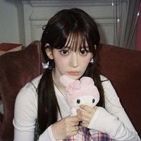 直井怜頰肉