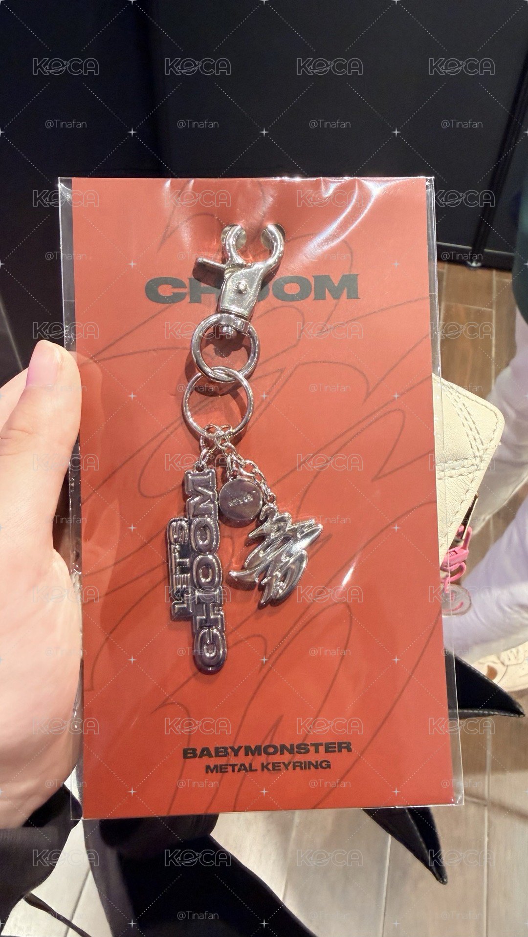 CHOOM 台北快閃店金屬吊飾 