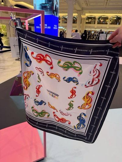 GD 權志龍mama聯名 帽子、托特包、徽章、束口背包、絲巾