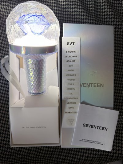 （現貨 一日內寄出）seventeen 二代 克拉棒 手燈 應援棒