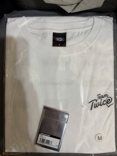韓國 日本 TWICE 世巡 this is for 演唱會 新國立 T恤 衣服 短袖 白 M號 小卡 合售 現貨