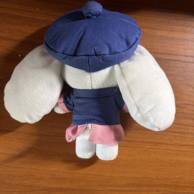 拆擺校服員