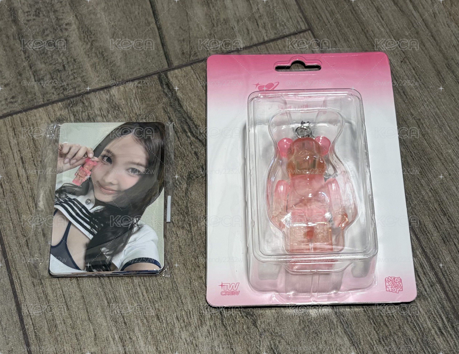 TWICE庫柏力克熊含小卡