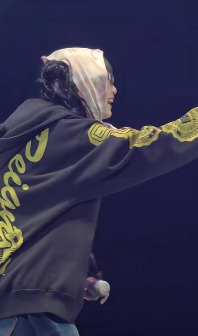 雅賢同款Supreme外套