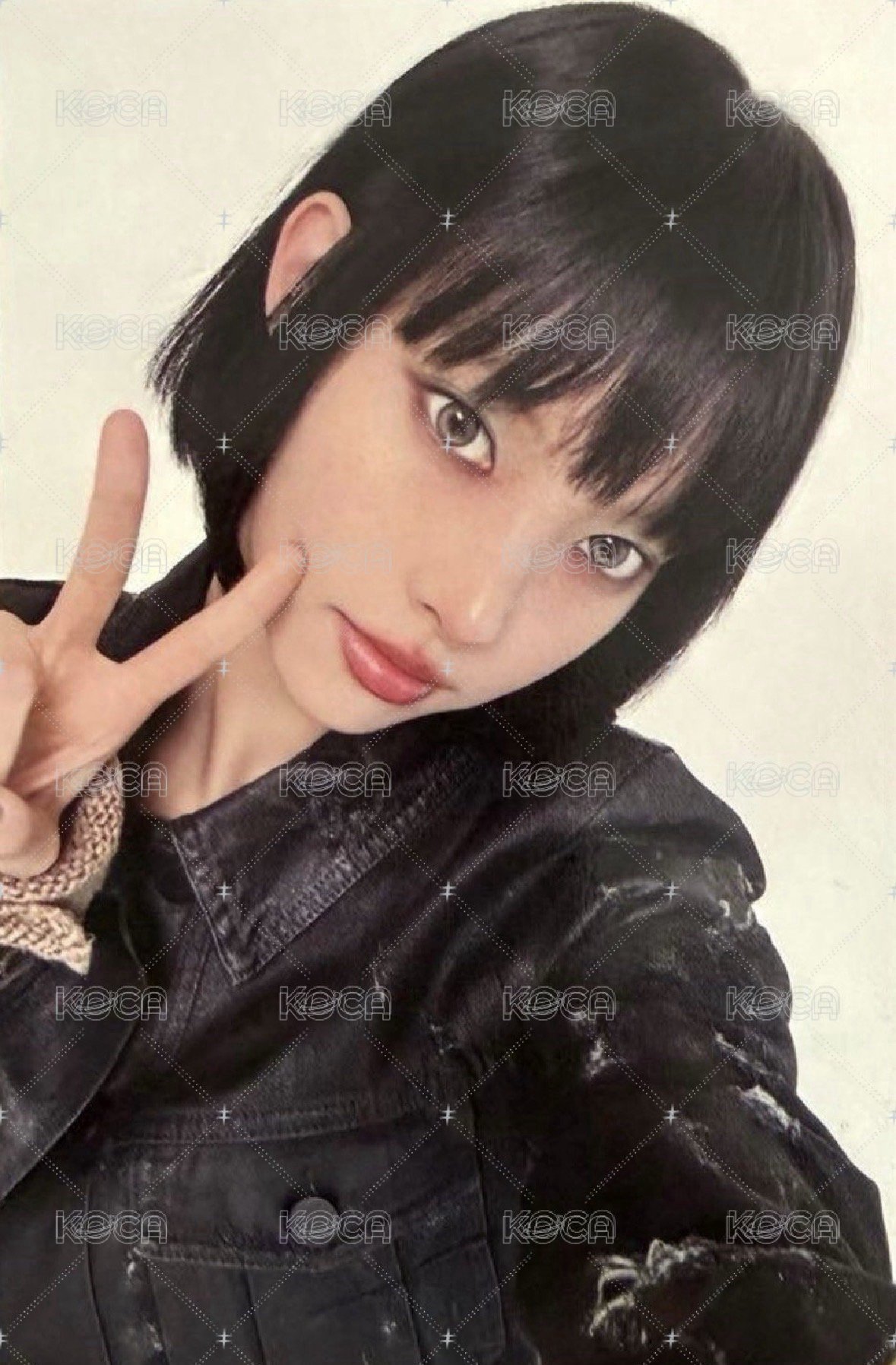 玧