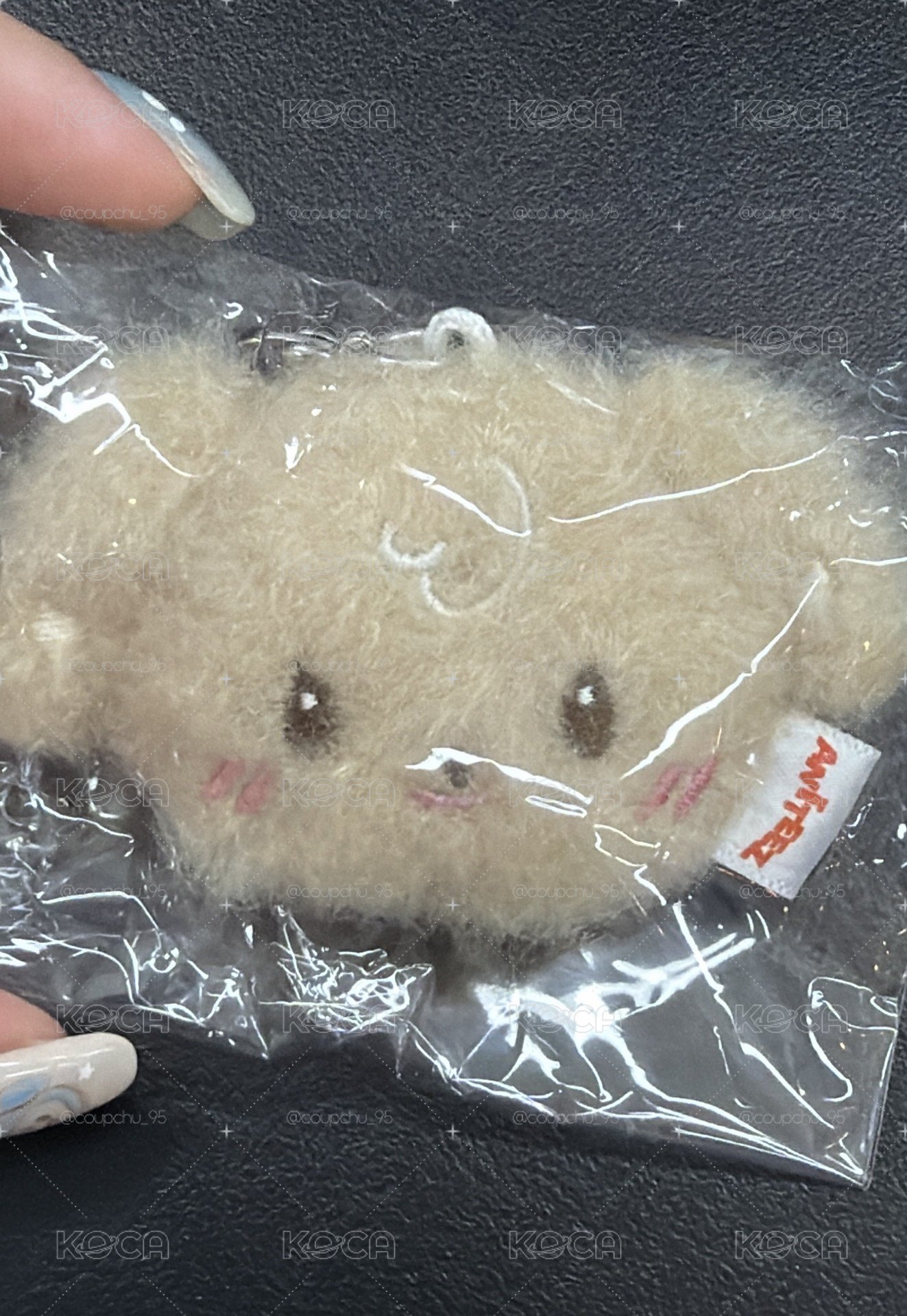 小小隻凸咚咿扭蛋吊飾