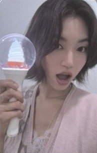 2026 I.O.I Con 手燈 周邊卡 