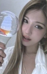 2026 I.O.I Con 手燈 周邊卡 