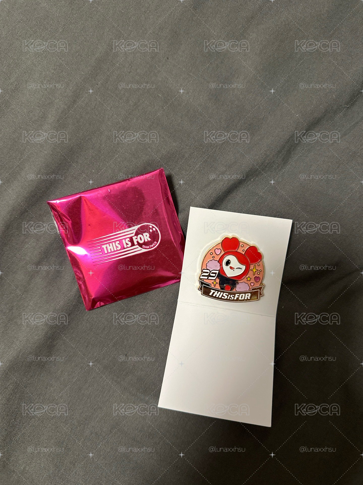 TWICE 新國立徽章 彩瑛