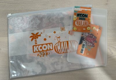 kcon未拆手幅&吊飾
