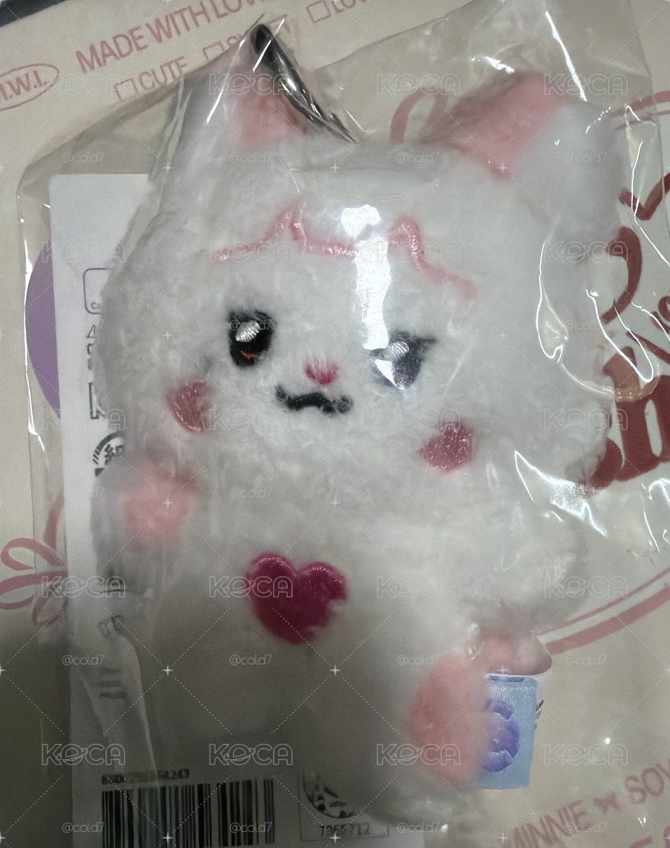 嶄新妮吊飾