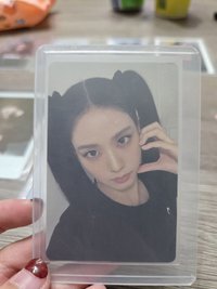 雙馬尾黑衣比愛心