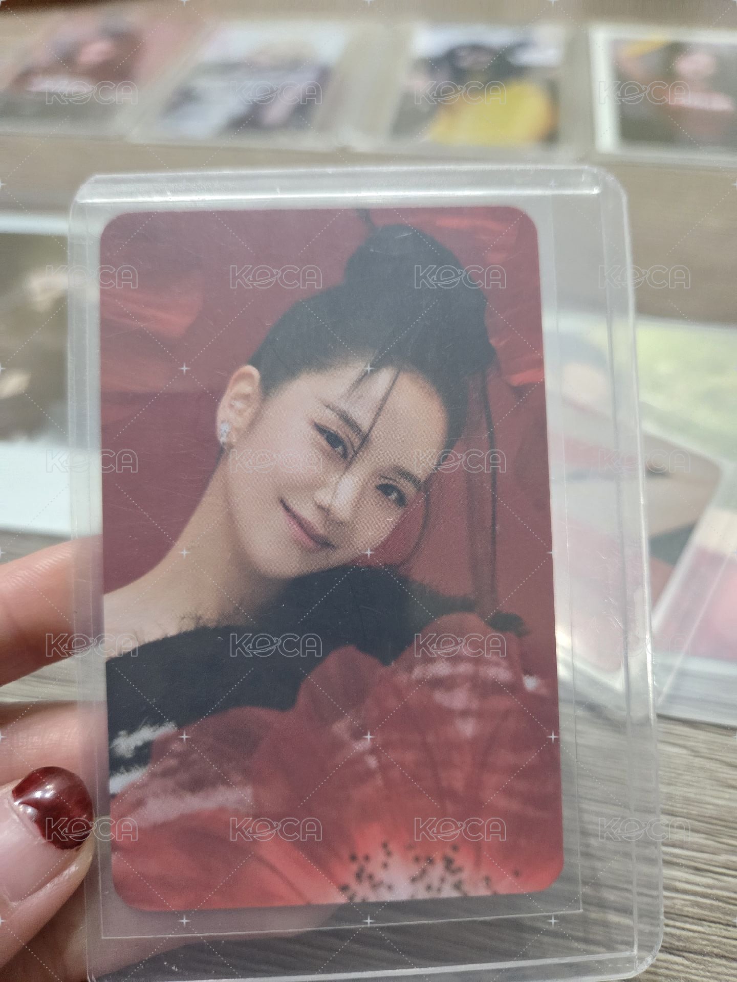 包子頭大紅花