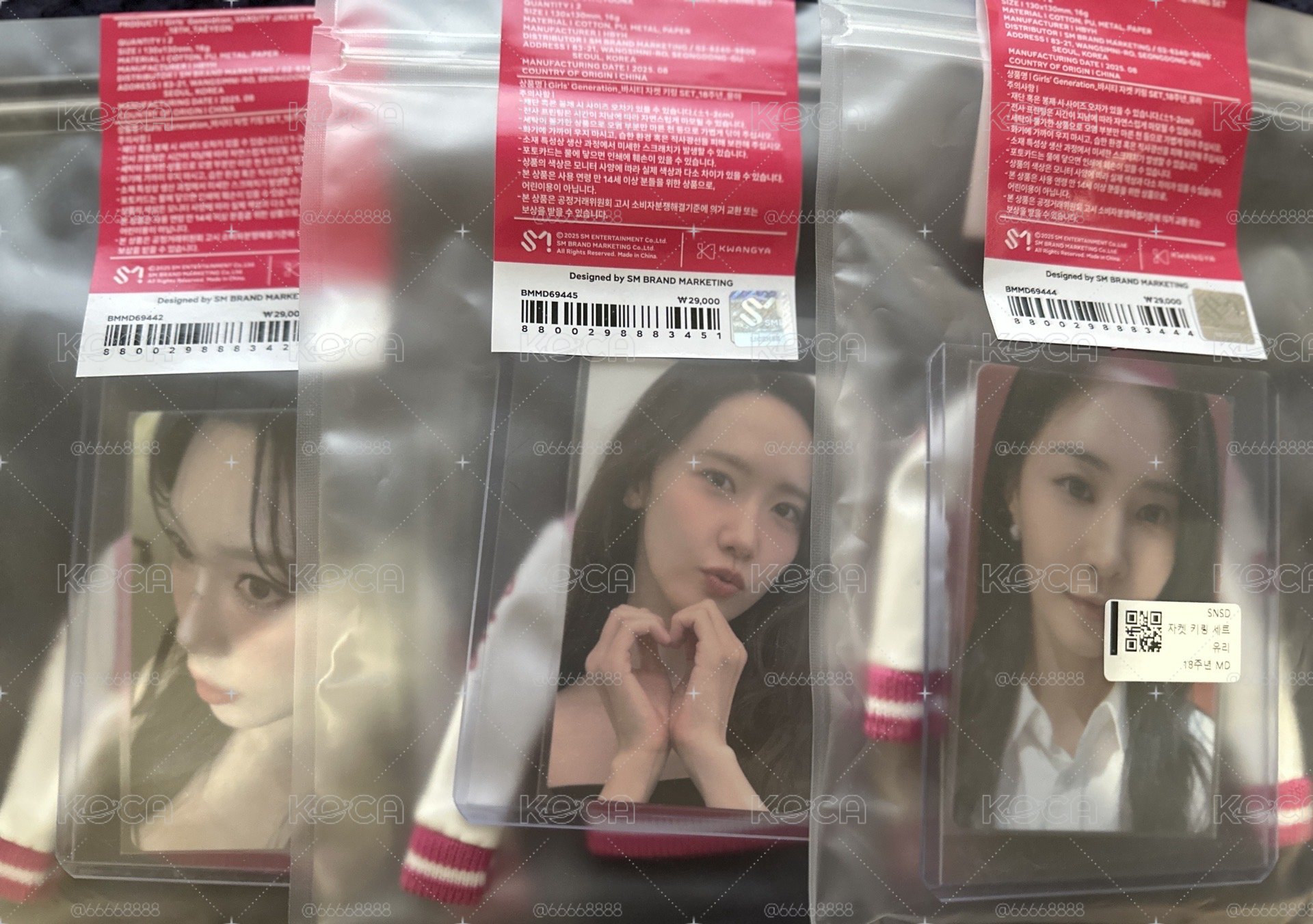 少女時代18週年外套吊飾 太妍 Yoona yuri 未拆封 合售不拆