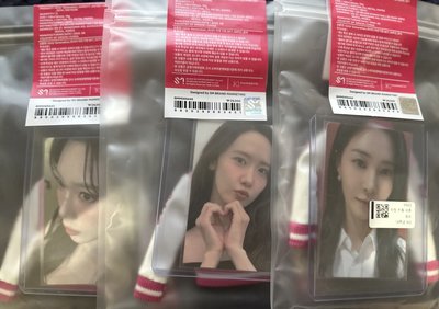 少女時代18週年外套吊飾 太妍 Yoona yuri 未拆封