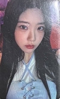 LIVES ACROSS 專輯卡 