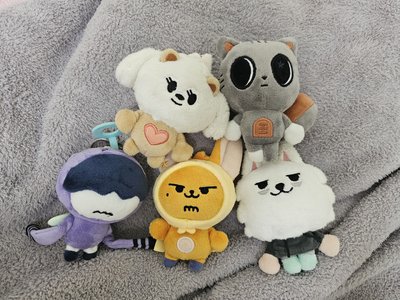 TXT原皮站姿一家人