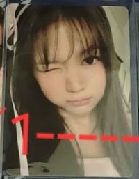 專卡（眨眼 有小損）