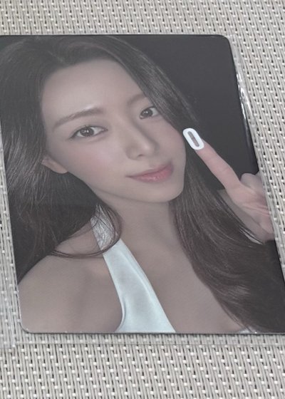 ITZY 電子專專卡娜 電子專固配 （4個成員一起售）