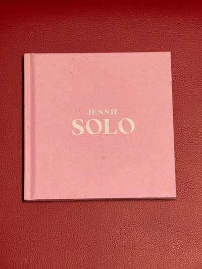 Solo 專輯 特別版寫真 Jennie