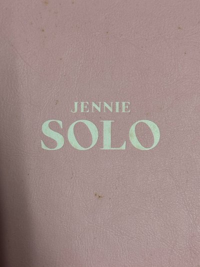 Solo 專輯 特別版寫真 Jennie
