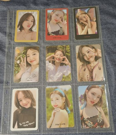 TWICE 的「MORE & MORE」NAYEON 