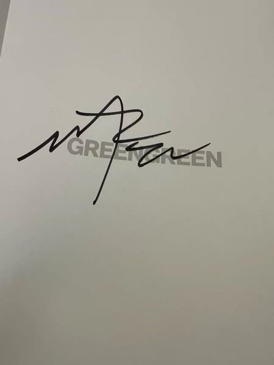凡、鎬、馬丁、訓親簽 單親簽 迷二 6月初出貨  夾在專輯裡出貨🚚已含手續費 都有運輸損～～