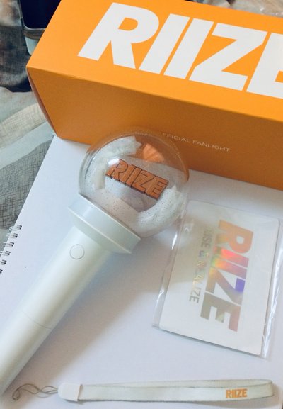 RIIZE OFFICIAL FANLIGHT 官方應援棒/手燈