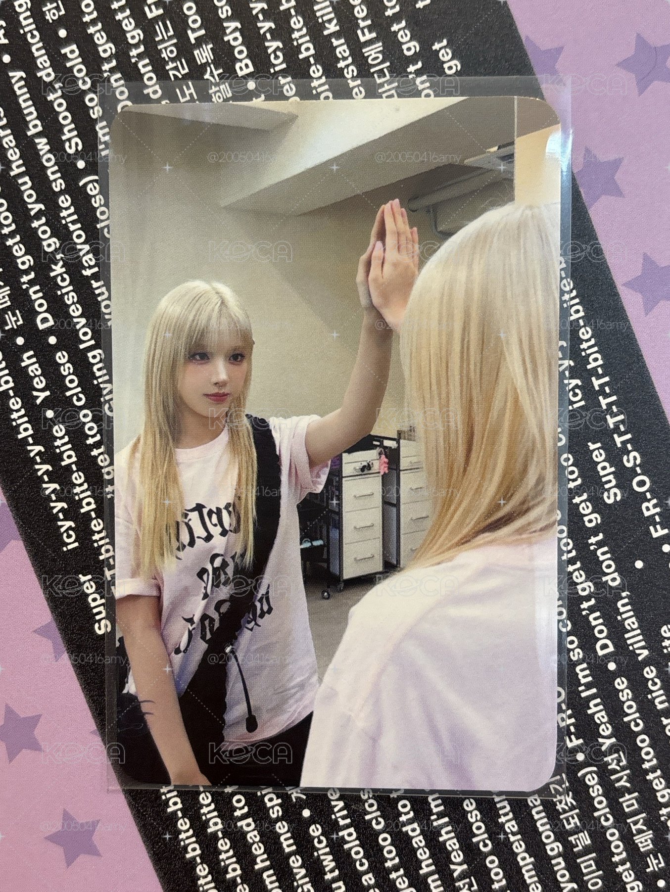 Jiwoo 外貌check 友