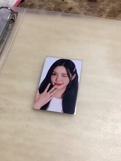 yuha bnb代言卡🤍（手寫卡背