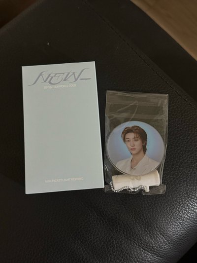 8寛 New 迷你手燈吊飾
