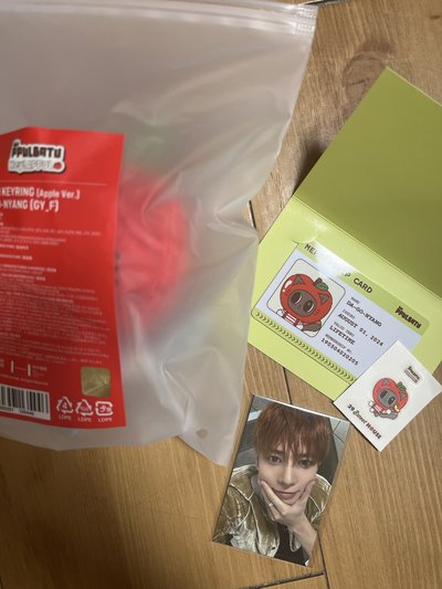 TXT 蘋果快閃店 松喵太顯周邊