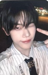 𝗢𝗩𝗘𝗥𝗘𝗫𝗣𝗢𝗦𝗘𝗗 hello82 1.0 線上 簽售卡 