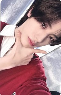 𝗢𝗩𝗘𝗥𝗘𝗫𝗣𝗢𝗦𝗘𝗗 hello82 1.0 線上 簽售卡 