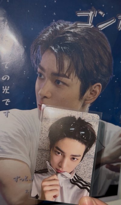 很帥ㄉ背頭鎬