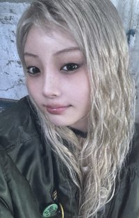 MAMIHLAPINATAPAI yzy 預售2.0 特典卡 