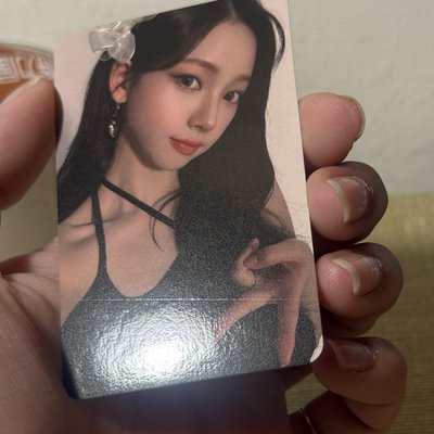 Karina a-eye代言卡