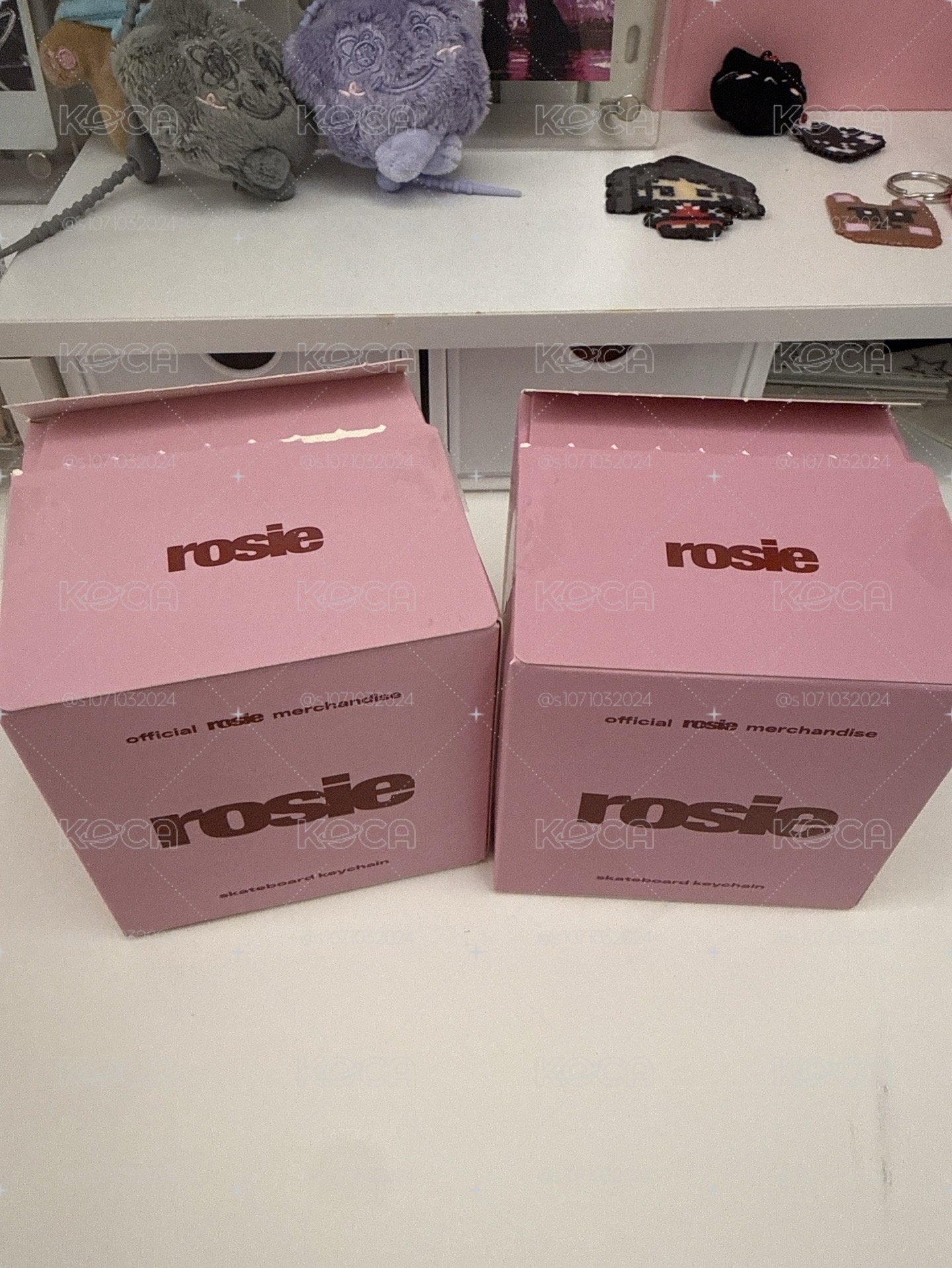 Rosé快閃店滑板